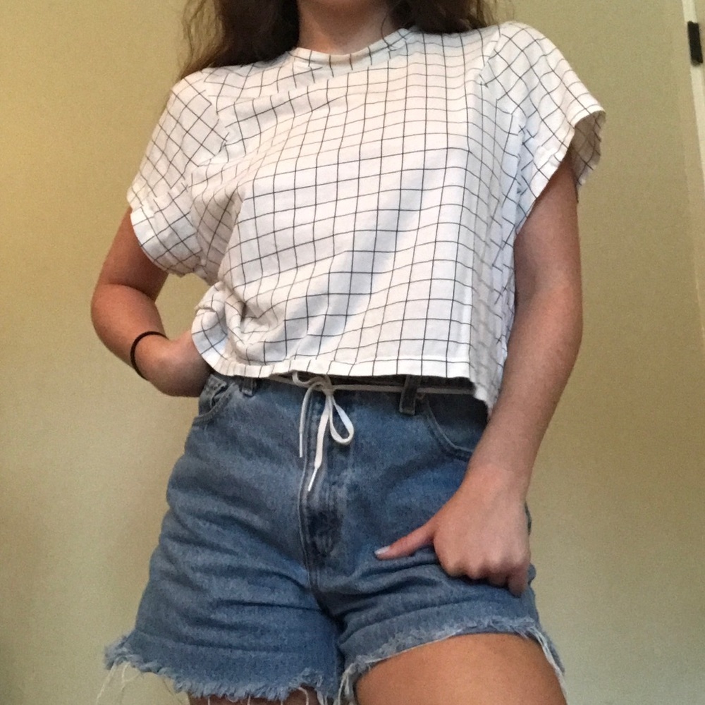 Grid crop top